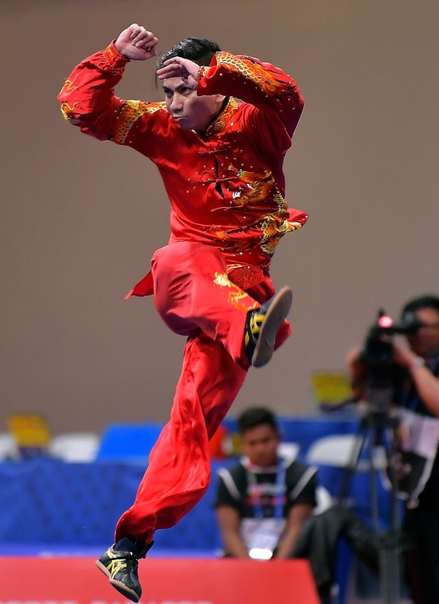 大马勇夺第一金！罗俊豪在菲律宾东运会男子太极拳决赛表现出色，以9.680高分夺得大马代表团第一枚金牌。