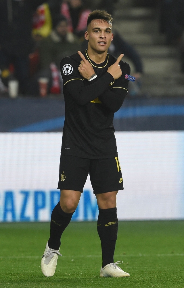 阿根廷前锋劳塔罗在上轮联赛梅开二度后，本赛季已打入8个联赛进球，他与比利时前锋卢卡库双剑合璧，将是国际米兰能否延续胜绩的关键球员。（图：法新社）
