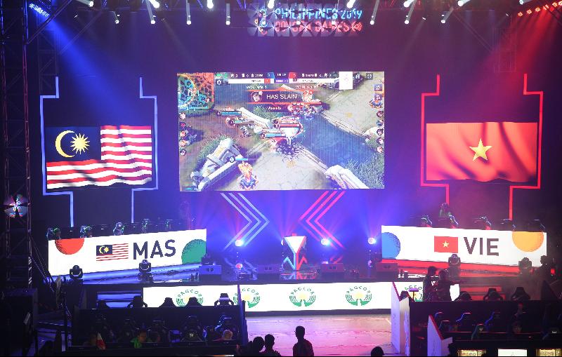 东运会电竞项目开打，大马在Mobile Legends首日赛事1比1战平越南。（图：法新社）