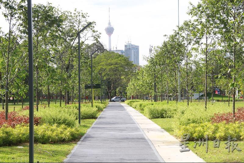 跑道的一部分可直接看见吉隆坡塔，让民众在跑步时，也可欣赏到沿途风景。