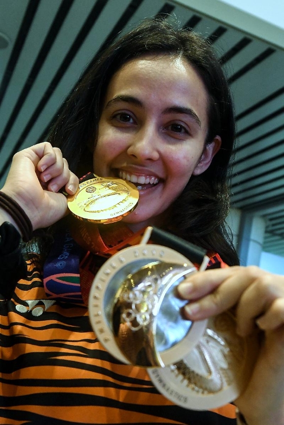 大马体操公主法拉安在菲律宾东运会女子器械操独揽3金，是大马代表团夺金最多的选手。