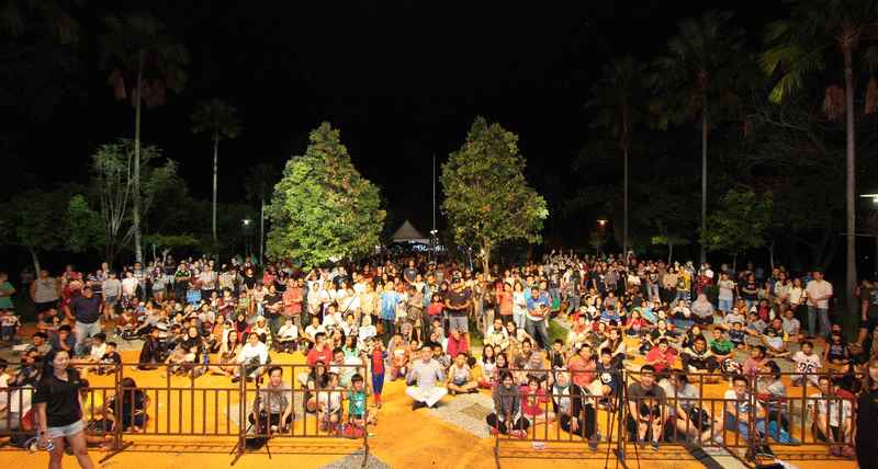 州青年及体育部在路阳热带雨林植物公园主办别开生面的青年世界公园演唱会（YOUTHNIVERSE），吸引数百市民到场参与。