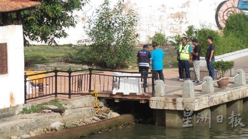 甲河近曾昆清桥一带发现浮尸。