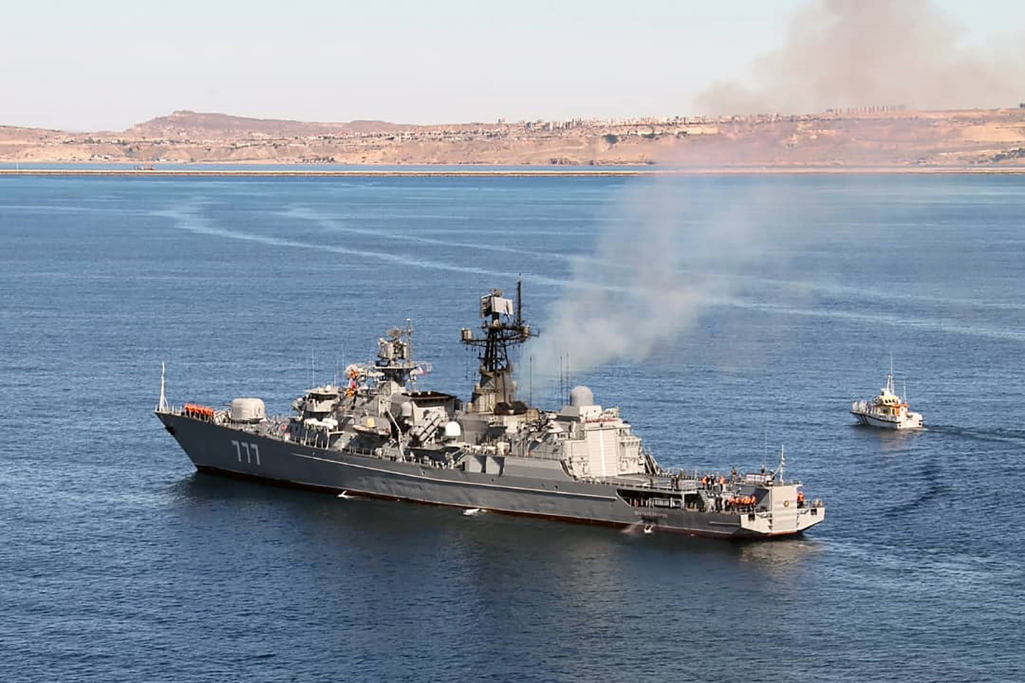 俄波罗的海舰队派遣了“雅罗斯拉夫智者号”护卫舰（图），叶尔尼亚号油轮，维克多-科奈茨基号拖船等参加军演。（图：法新社）
