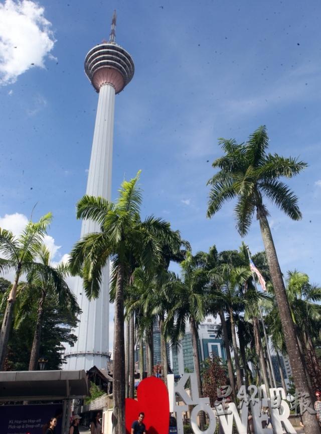 马哈迪在1996年配合吉隆坡塔开幕时曾经埋下一个时间锦囊。