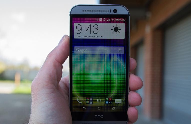 外媒近日评选出近10年最佳手机，第一名为HTC One M8。
