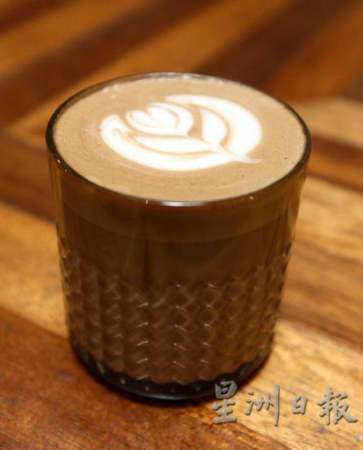 Native Haus Coffee RM9.80 （热） / RM10.80 （冰）：意式浓缩咖啡加马六甲椰糖。