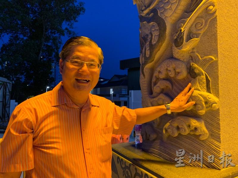 郑金财:希望热心人士能够捐款作为行宫拱门建筑费。(图:星洲日报)