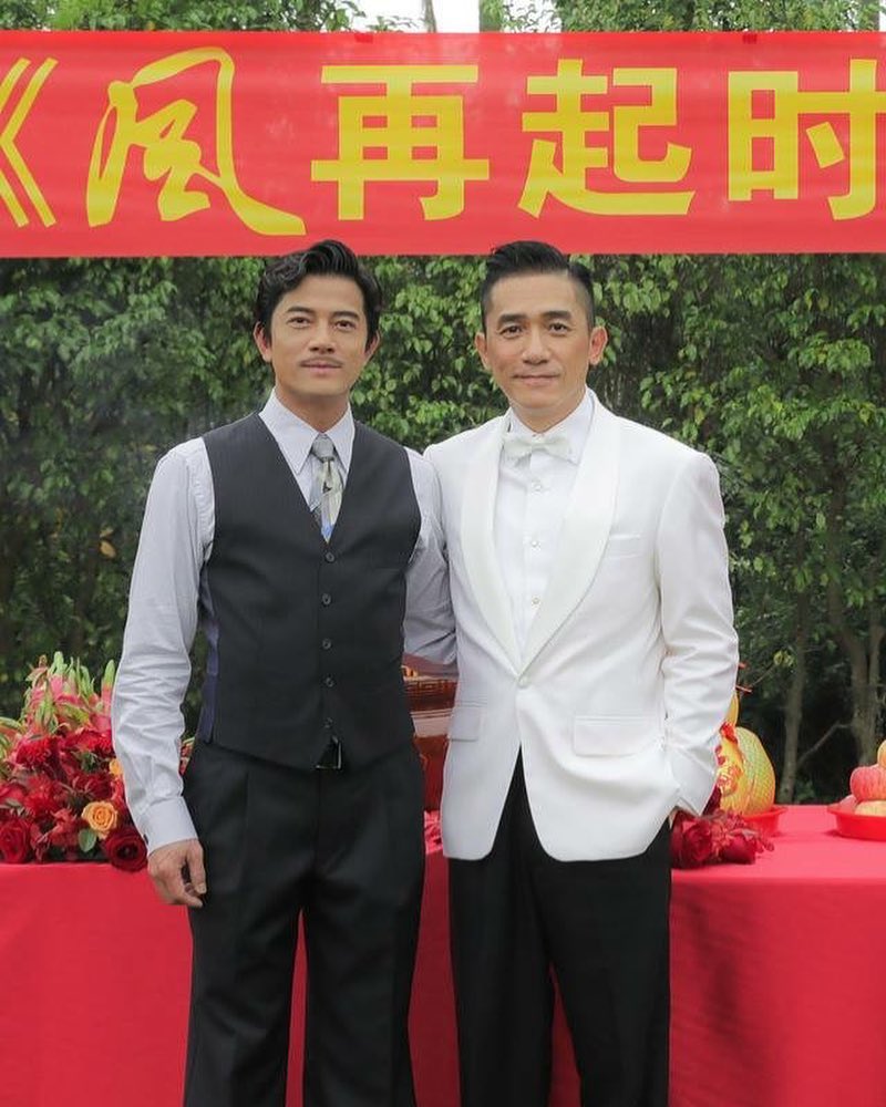 郭富城（左）和梁朝伟（右）在《风再起时》饰演贪污探长，影片拍峻2年，迄今在中国仍未过审。