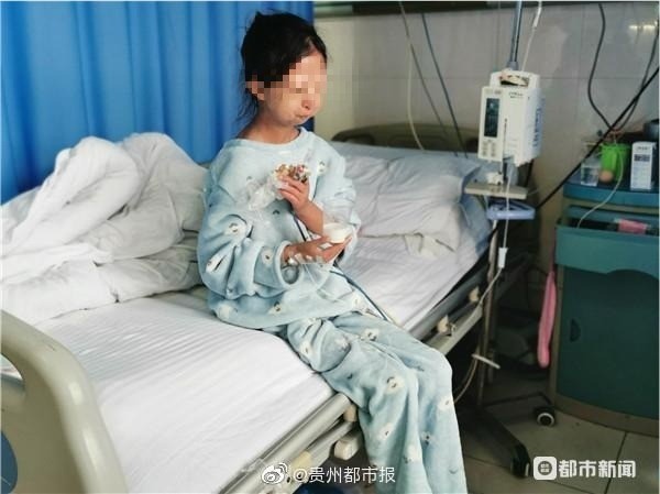 媒体曾报道吴花燕为了节省生活费，每餐只是白饭配辣椒，导致体重约21公斤。中媒报道，吴花燕已于周一病逝。 （互联网照片）