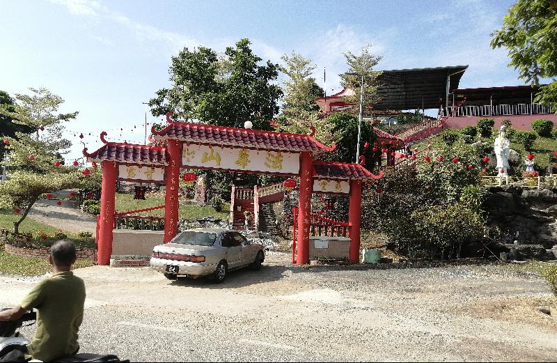 法华山观音堂是武吉公满新村吸引游客到来的庙宇。