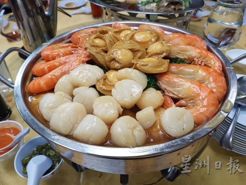 这钵豪华版海鲜一品锅，是否为您新春聚餐的必点菜色呢？