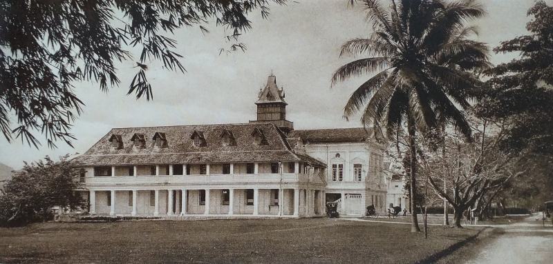 城镇的发展带来行政大楼，图为华都牙也行政大楼建于1892年。（图：受访者提供）