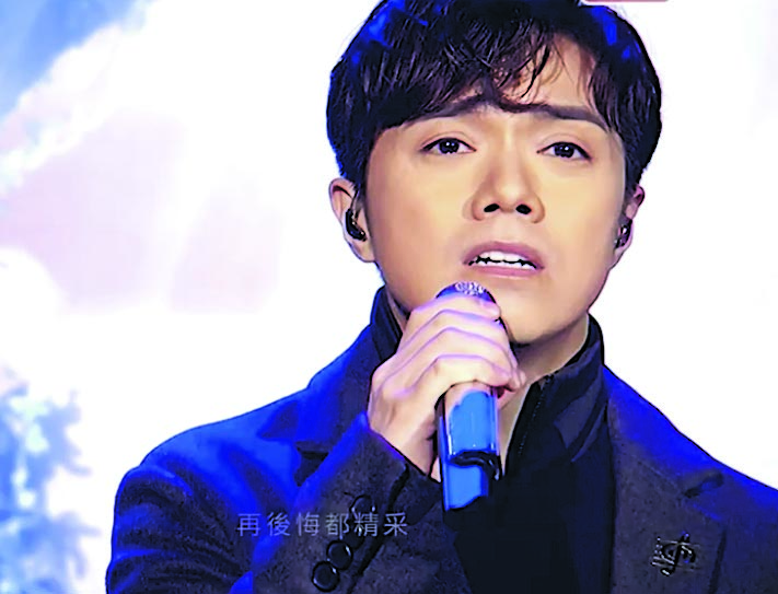 张敬轩冧蝉联最优秀流行男歌手奖，共获4奖成为大赢家，但他并未露面拍片，谨以声带畅谈对得奖歌的感受。