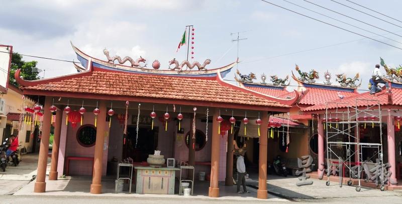 面临年久失修的巴冬翠美古庙将于农历正月十六举行动土礼。