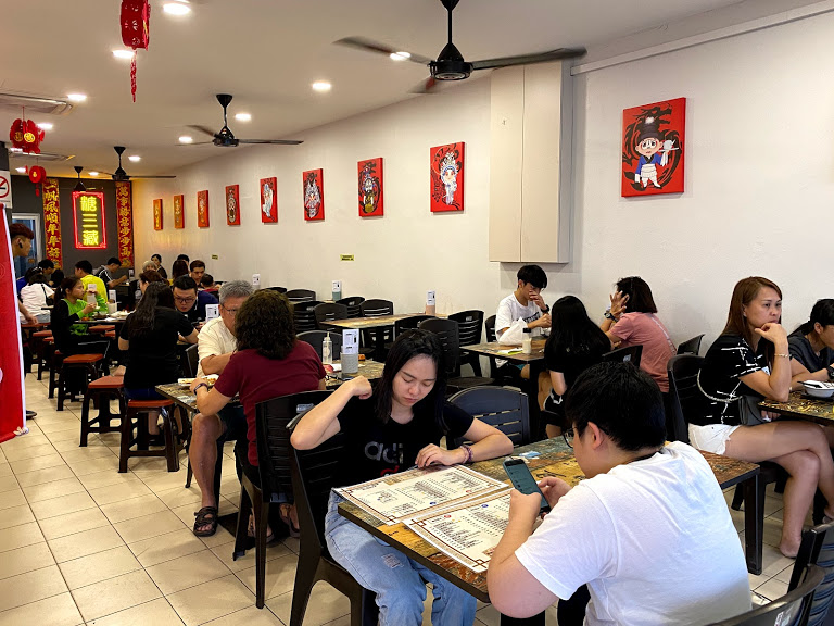 糖三藏经典糖水馆的环境舒适,无论是用餐或聚会都很合宜。 糖三藏经典糖水馆的环境舒适,无论是用餐或聚会都很合宜。