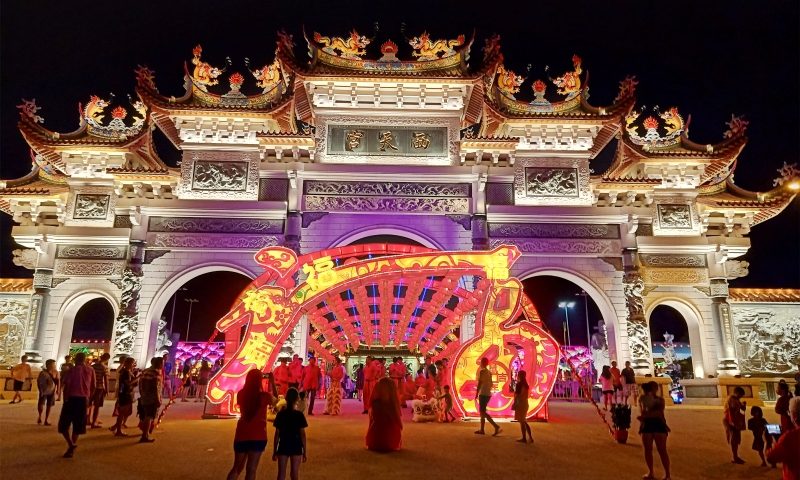 庇朥西天宫九皇大帝2020鼠年新春花灯节活动, 吸引来自全国各地的善信前来欣赏花灯。