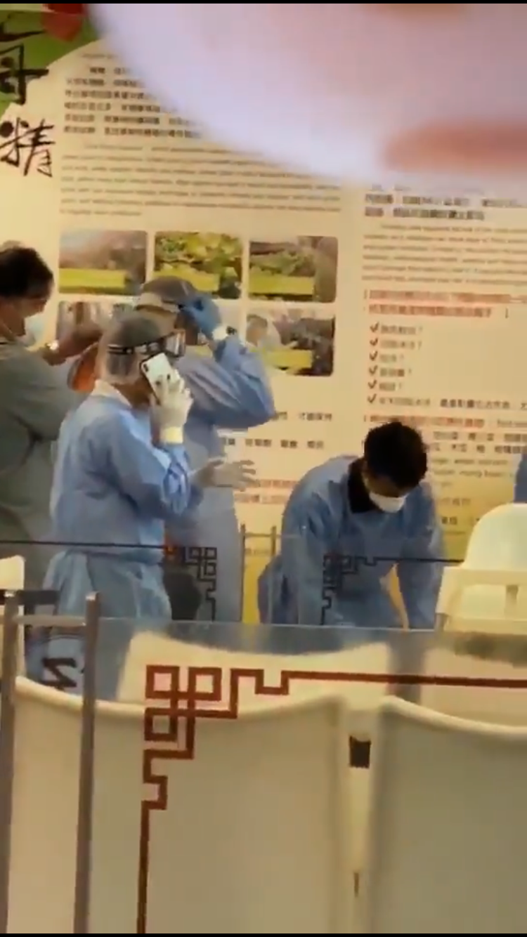 脸书流传新国Vivocity的视频拍摄的医护人员画面，却被讹传成发生在谷中城广场。