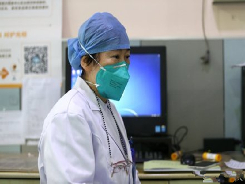 张继先被湖北省官方誉为第一个为疫情防控工作拉响警报的“带头人”。（互联网照片）