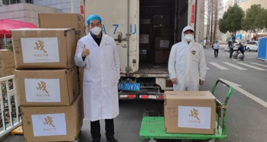 肖战捐款和物资到武汉当地，前线医护人员特地上传感谢照。