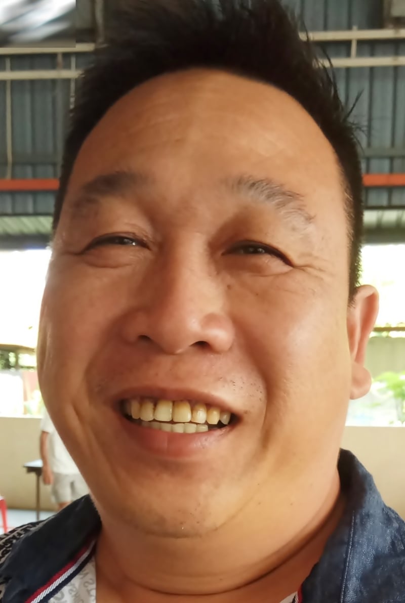 李秋水说,养成小学安排现有教师分担2名教师空缺的教学工作。