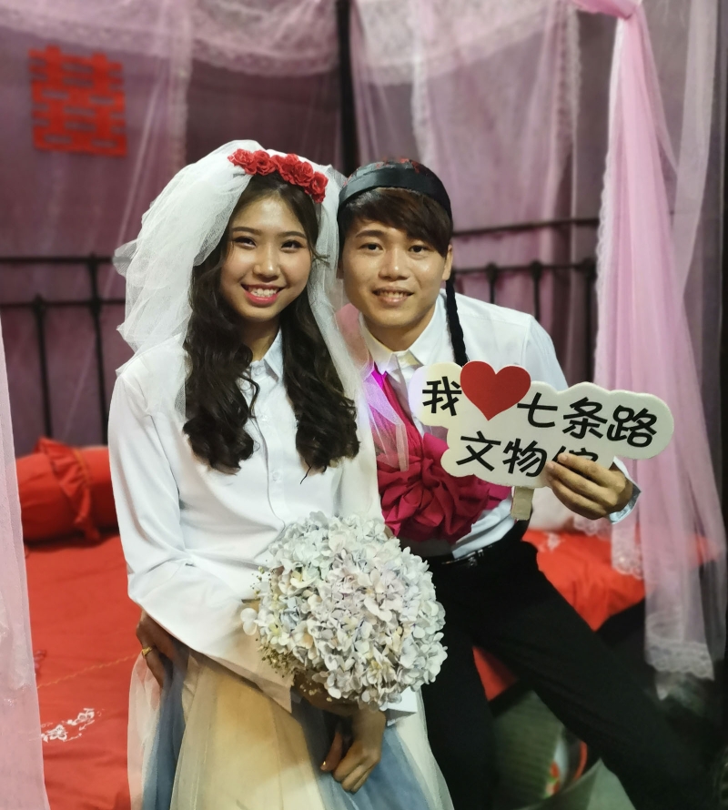 在3年前情人节成为情侣的吴水勋与吴惠丽，选择在3年后的214情人节结为夫妻！