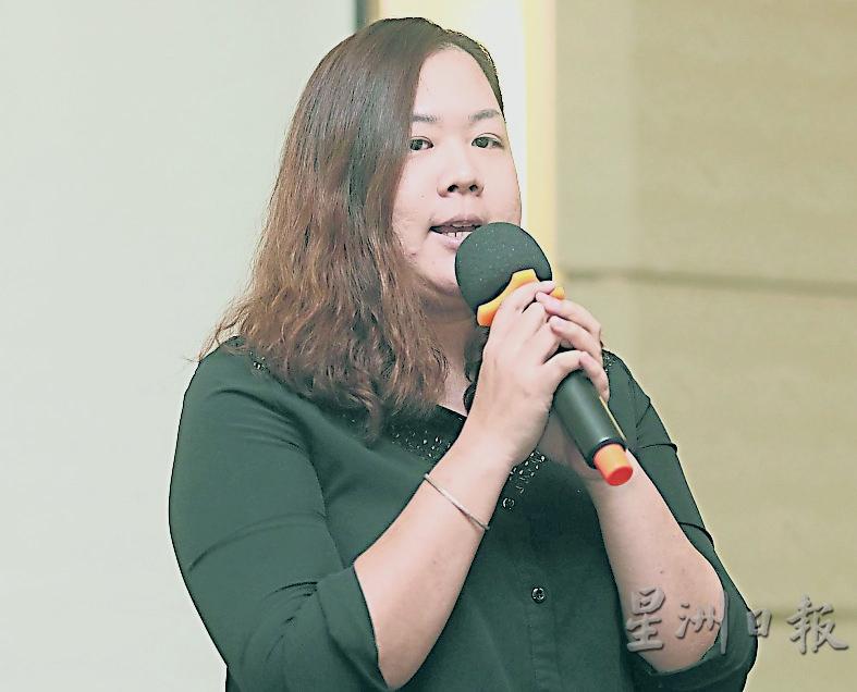 谢静雯分享了林景汉院长为了学生,艰辛争取台湾双联课程协议的不为人知事迹。