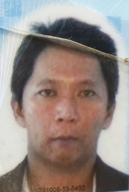 郑顺荣一个月前丧命在英吉利里警署，家属认为死因可疑，要求警方作出交代。