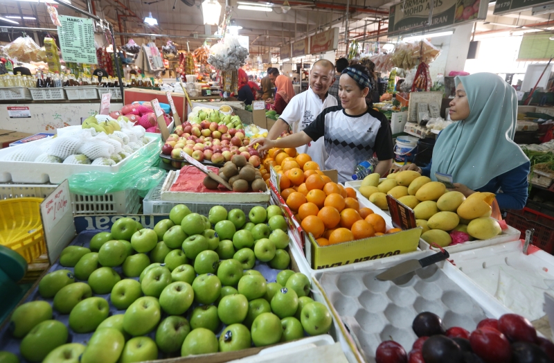 水果货源供应较广，唯面对疫情影响，消费市场淡静。