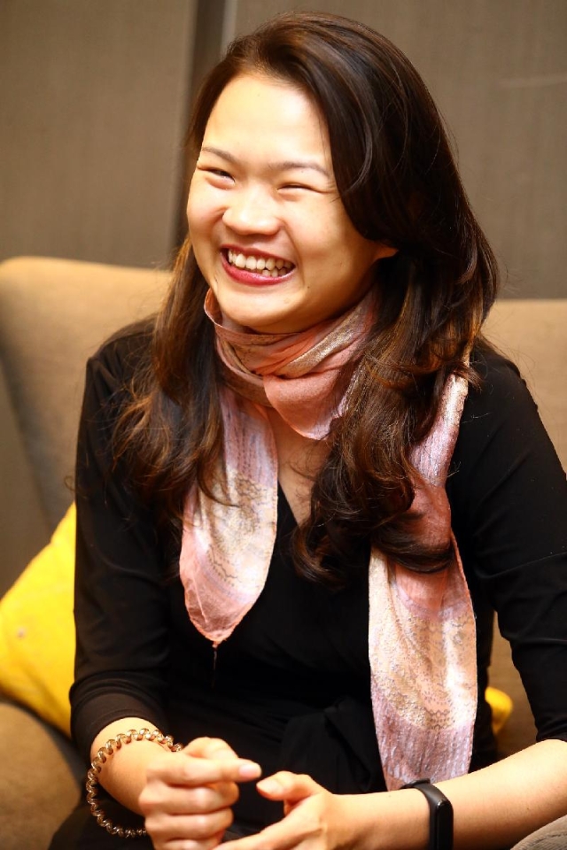 创业奖得主吴爱菁是Piktochart的创办人之一，毕业自英国布里斯托大学。