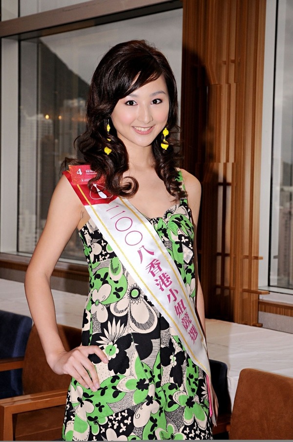 高海宁竞选香港小姐时期只有110磅。