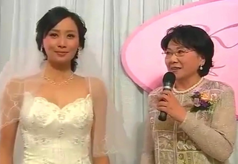 李司棋与陈法拉曾于剧集《溏心风暴2》饰演母女。