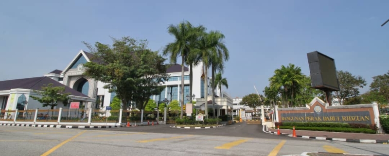 阿末法依沙还没有任何宣布，霹雳州政府大厦一片平静。