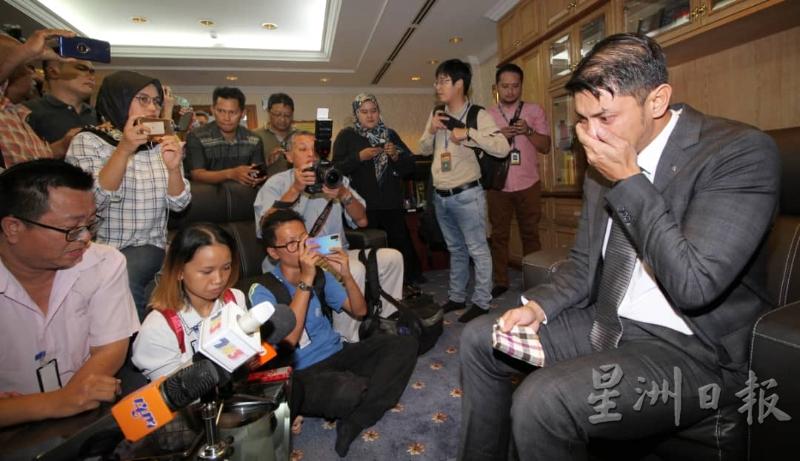 哈斯努向媒体表示，他不舍得选民，对于服务霹雳州人民的工作，还未完成。