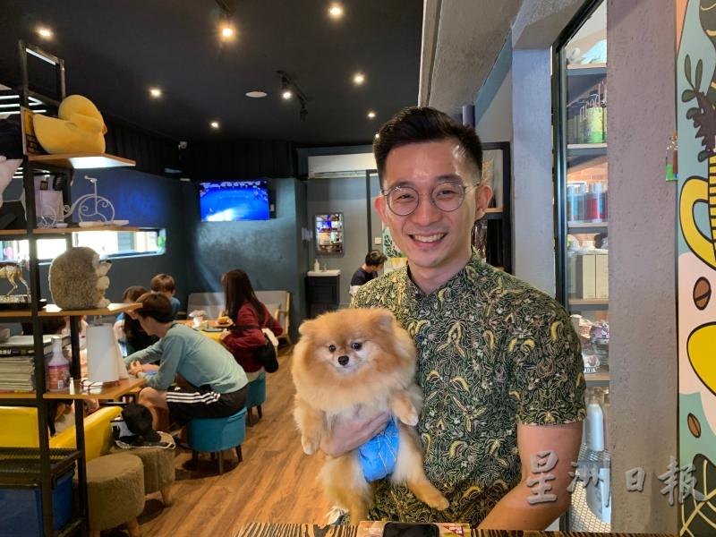 庄国胜认为，其宠物咖啡馆也是一个教育民众如何对待宠物的场域。