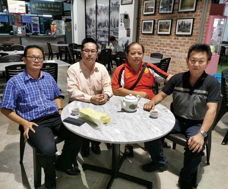 李星祥（左起）、叶玟豪、汤国荣和庄天送呼吁民众做好日常防疫措施，齐心协力抗冠毒。