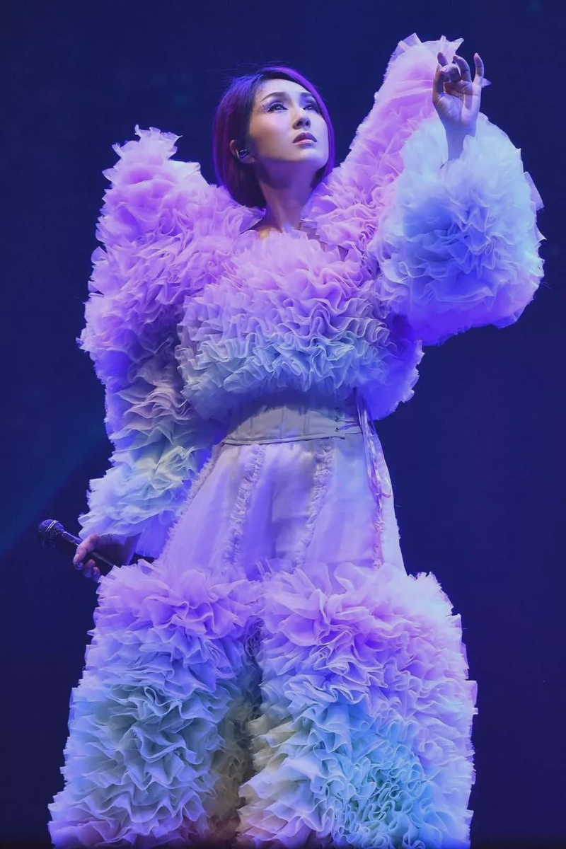 杨千嬅《My Beautiful Live》吉隆坡演唱会在疫情的冲击下、场馆以及艺人档期无法配合，无奈全部取消演出。