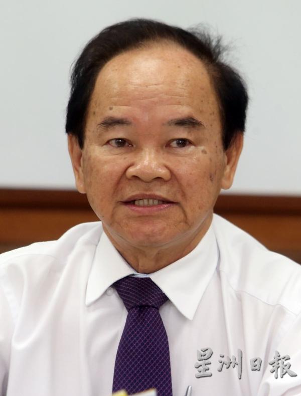陈大锦说，董总对于爪夷文课题已经被政治化，表示非常遗憾。