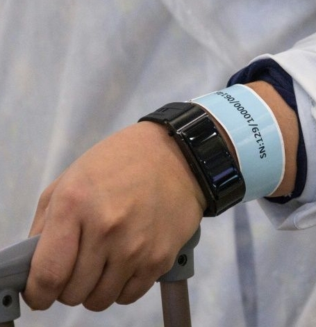 Electronic wristbands have been used to follow people placed under home quarantine. AFP