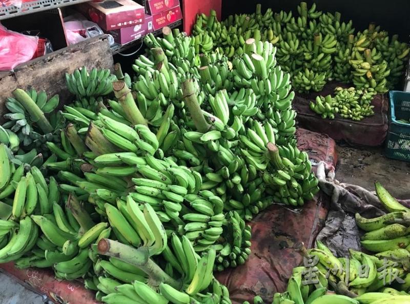 业者指香蕉产量与货源充足。