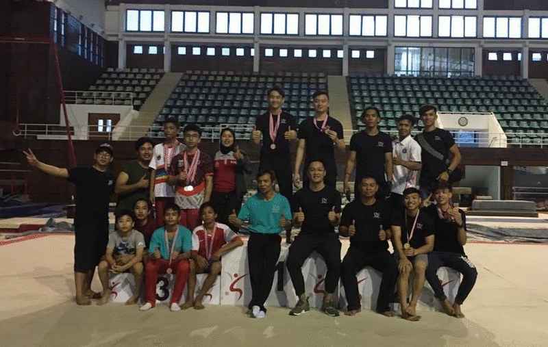 沙巴器械体操男子队员日前与印尼国青队进行友谊赛，摘下6金、2银及1铜。 
