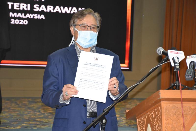 砂首长拿督巴丁宜阿邦佐哈里表示，砂政府目前未动用州储备金应对冠病疫情。