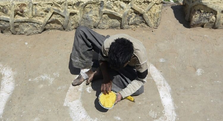 ILO has warned that 400 million Indians working in the informal economy risk falling deeper into poverty during the pandemic. AFP
ILO has warned that 400 million Indians working in the informal economy risk falling deeper into poverty during the pandemic. AFP