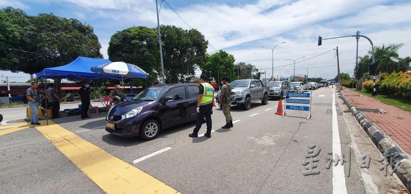 波德申落实加强管制，其中芦骨拉惹朱玛安国中的路段，以24小时轮班值勤的方式进行。