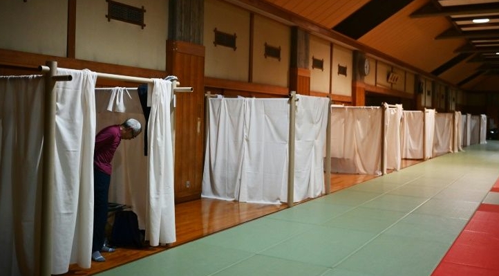 Activists estimate around 6,000 homeless people and net cafe refugees in Tokyo. AFP Activists estimate around 6,000 homeless people and net cafe refugees in Tokyo. AFP