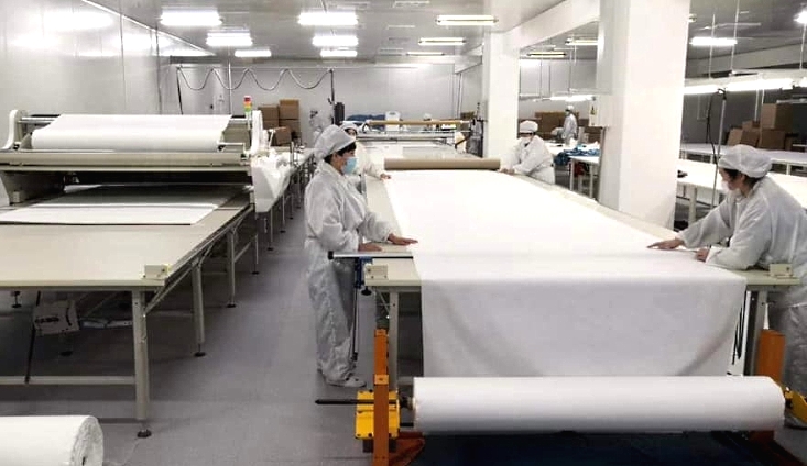 Pu visits the Tianjin factory to affirm the quality of PPEs before making the purchase commitment. Pu visits the Tianjin factory to affirm the quality of PPEs before making the purchase commitment.