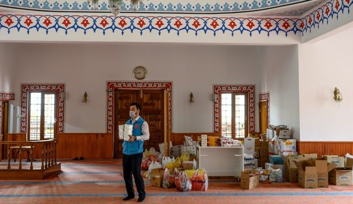 Abdulsamet Cakir, imam of the Dedeman mosque, was inspired by the Ottoman tradition of 'charity stone'. AFP Abdulsamet Cakir, imam of the Dedeman mosque, was inspired by the Ottoman tradition of 'charity stone'. AFP