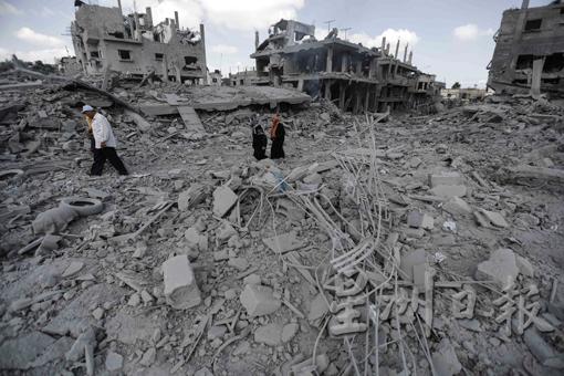 在以色列加沙地带，建筑物遭炸弹毁坏，情况一片狼藉。（图片由ICRC提供）