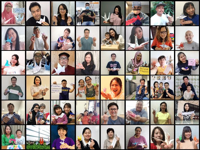 Youth ambassadors from regional countries convey their blessings through origami, which signifies world peace. Youth ambassadors from regional countries convey their blessings through origami, which signifies world peace.