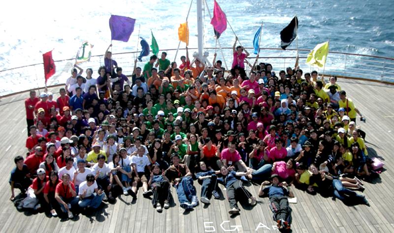 The cruise ship where Huang Jin Lun participated in the 34th batch of The Ship for Southeast Asian Youth Program in 2007. The cruise ship where Huang Jin Lun participated in the 34th batch of The Ship for Southeast Asian Youth Program in 2007.